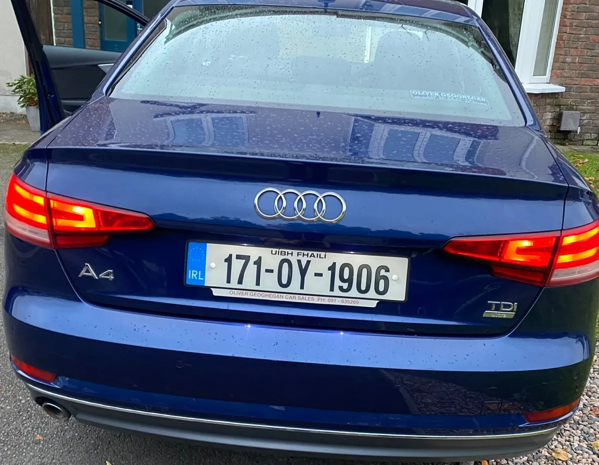 Audi A4 2017 - Image 2