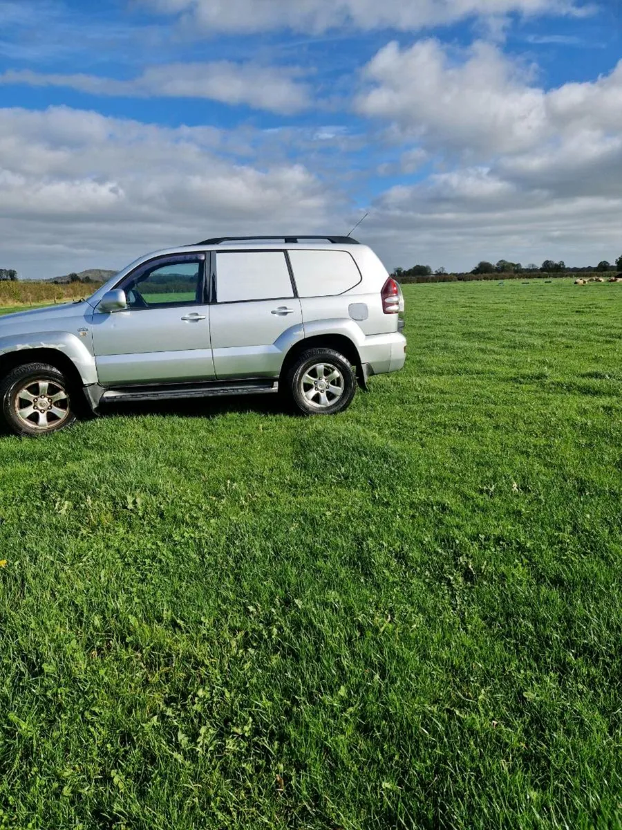 Toyota landcruiser - Image 2