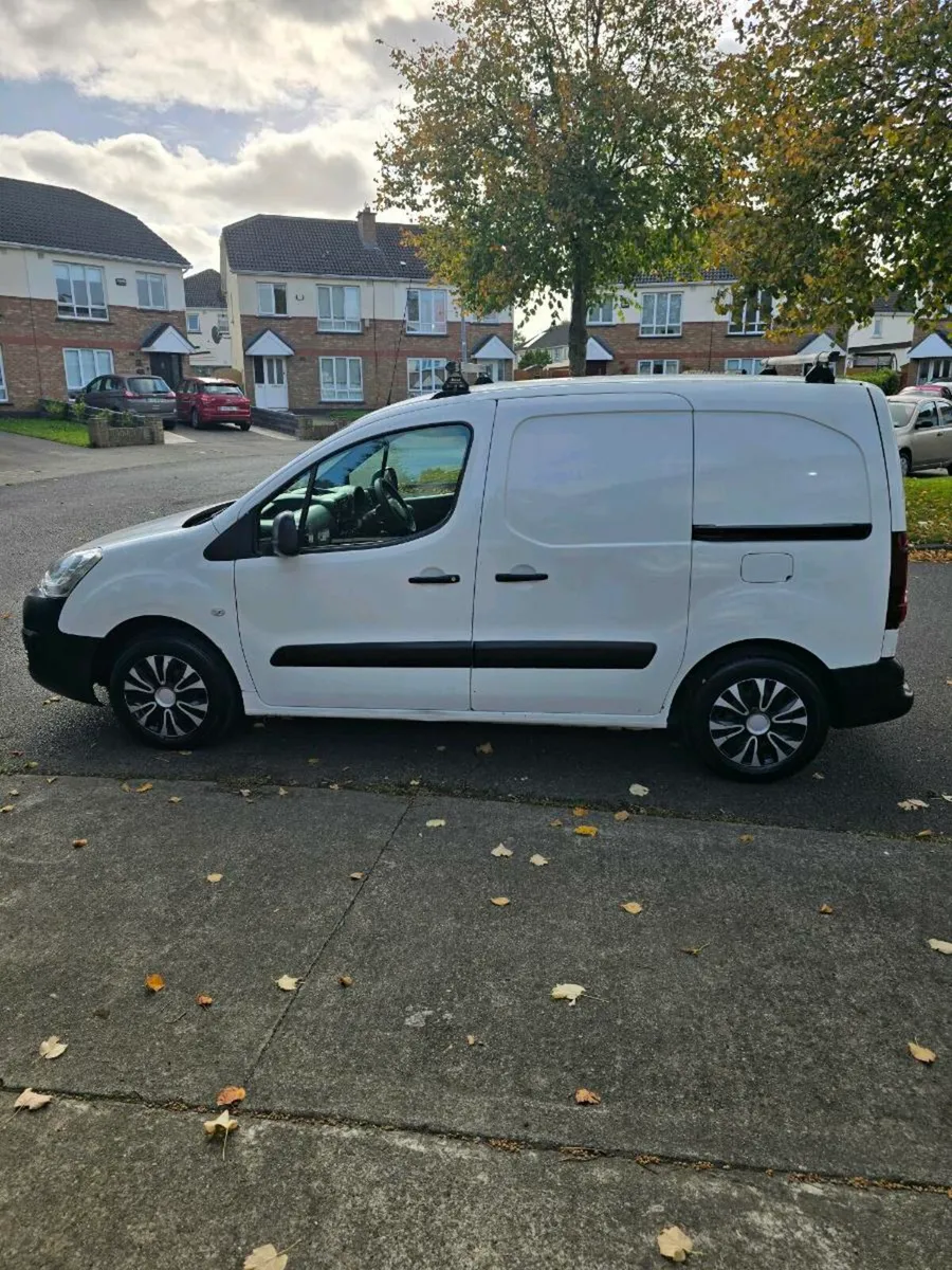 Citreon Berlingo Taxed + CVRT - Image 4