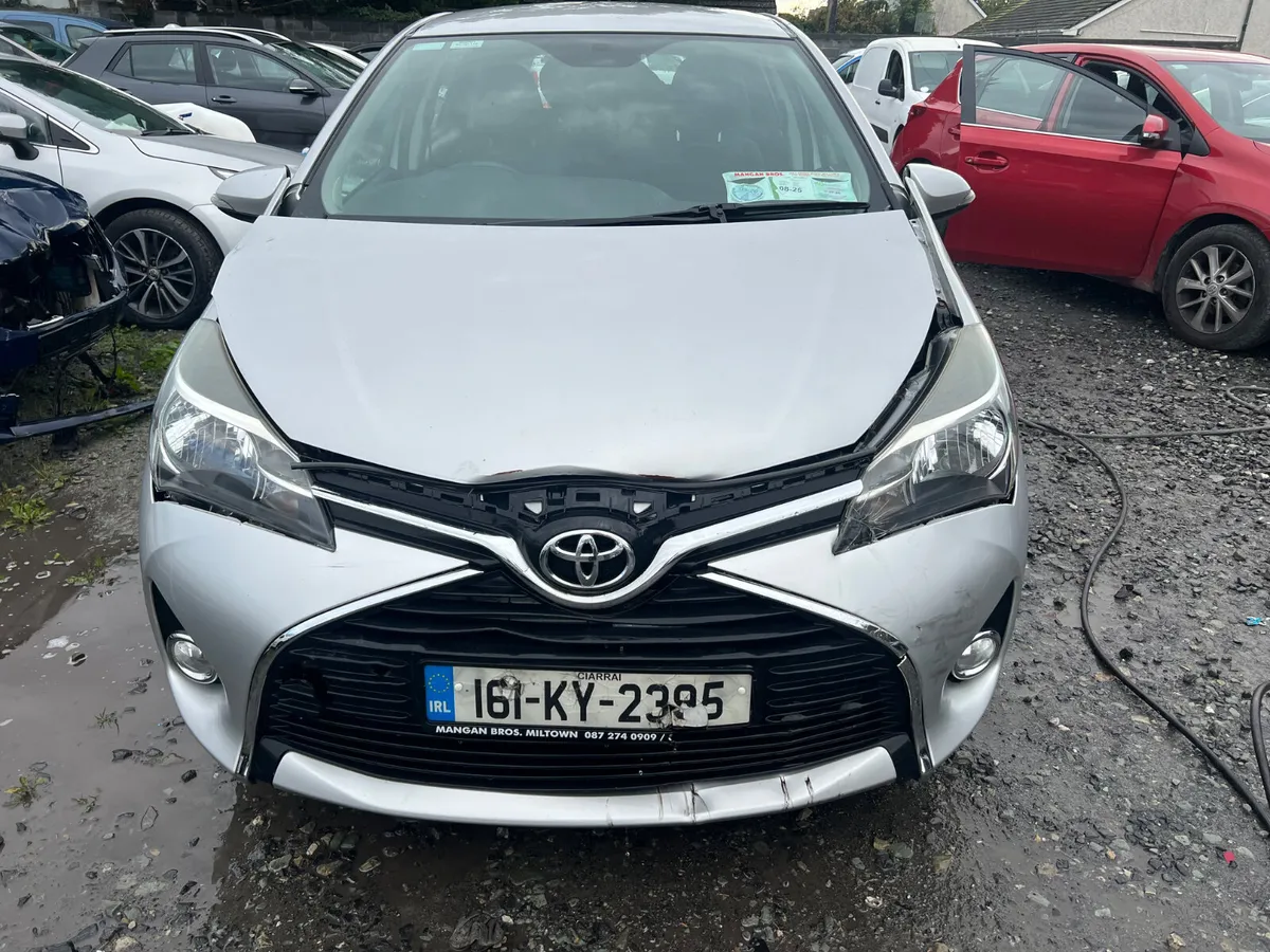 161 Toyota Yaris 1.0 Petrol only 57 kms - Image 3