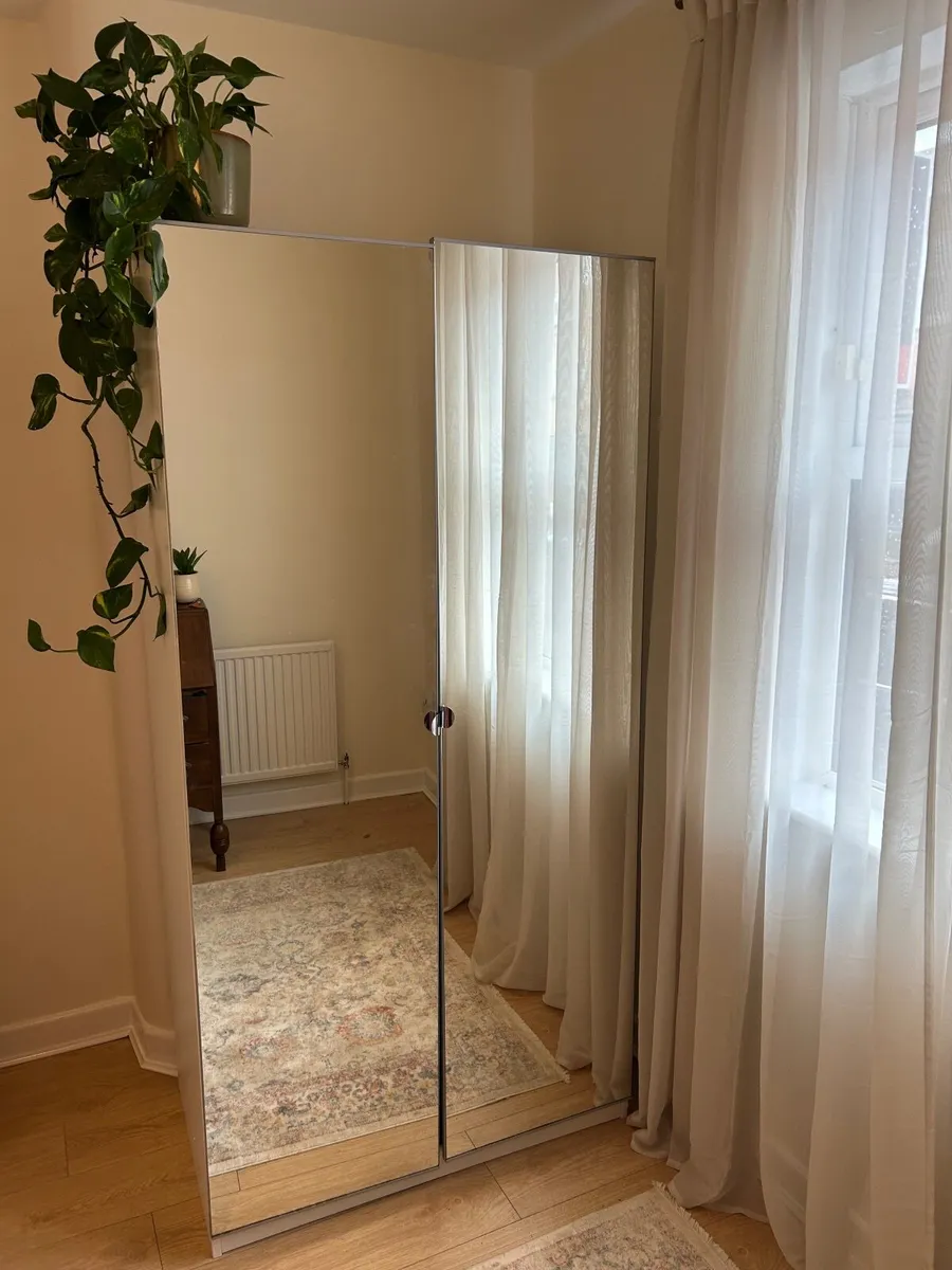 Mirror wardrobe - Image 2