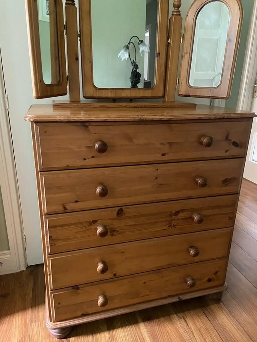 matching bedroom furniture - Image 3
