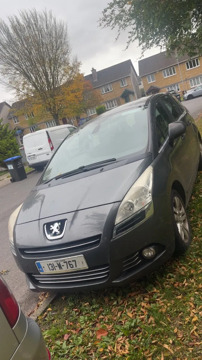 Peugeot 5008 2013 - Image 4