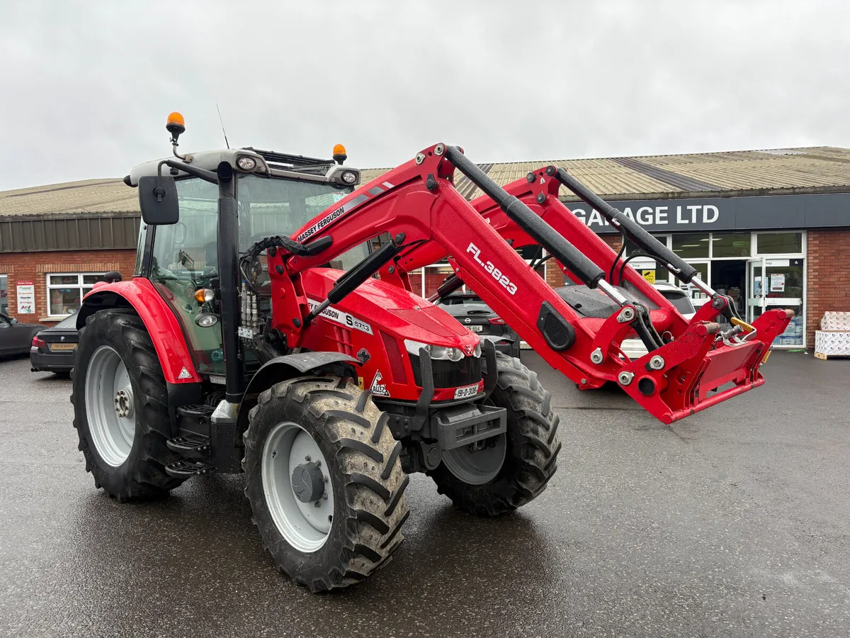 Massey Ferguson 5713S 🔴 AIR BRAKES 🔴 - Image 1