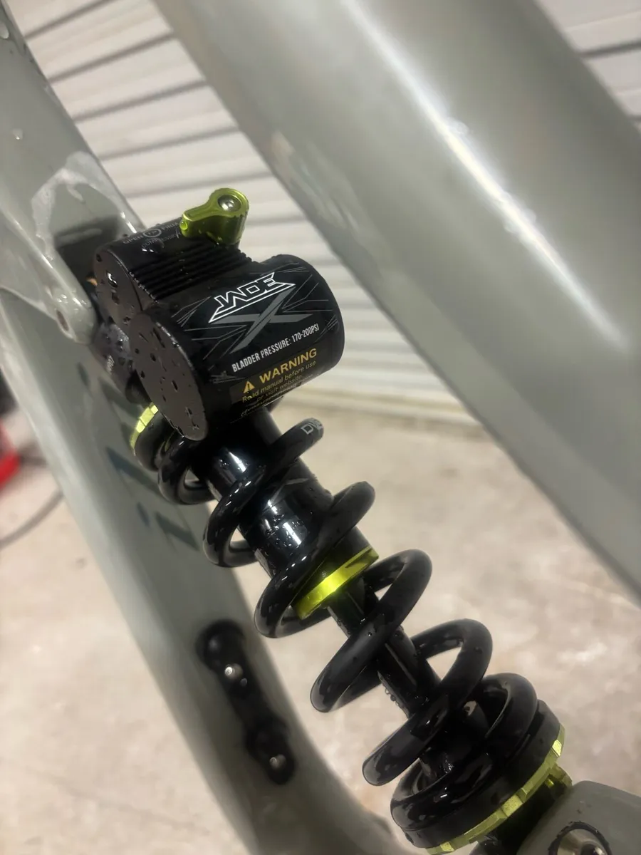 Large MTB Carbon Frame - Image 3