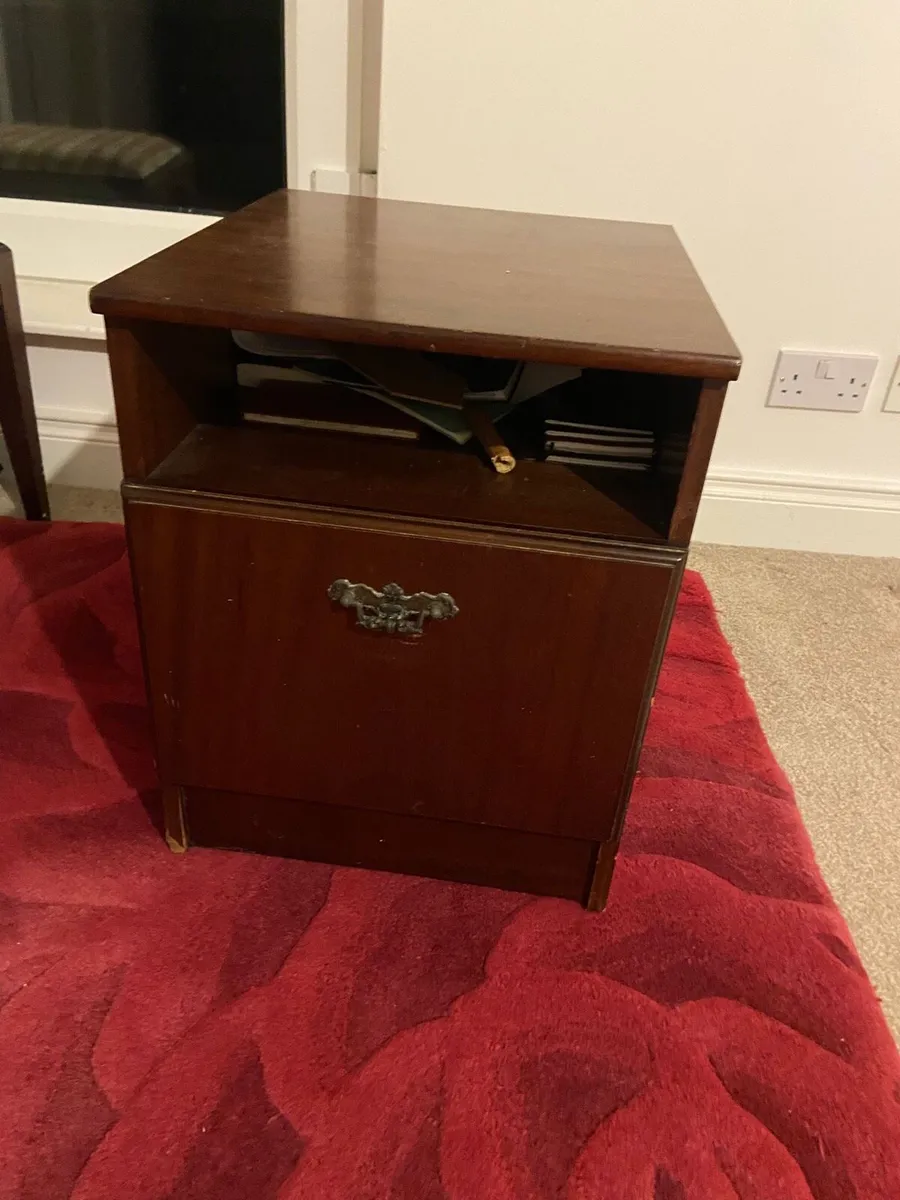 Bedroom furniture - Image 4