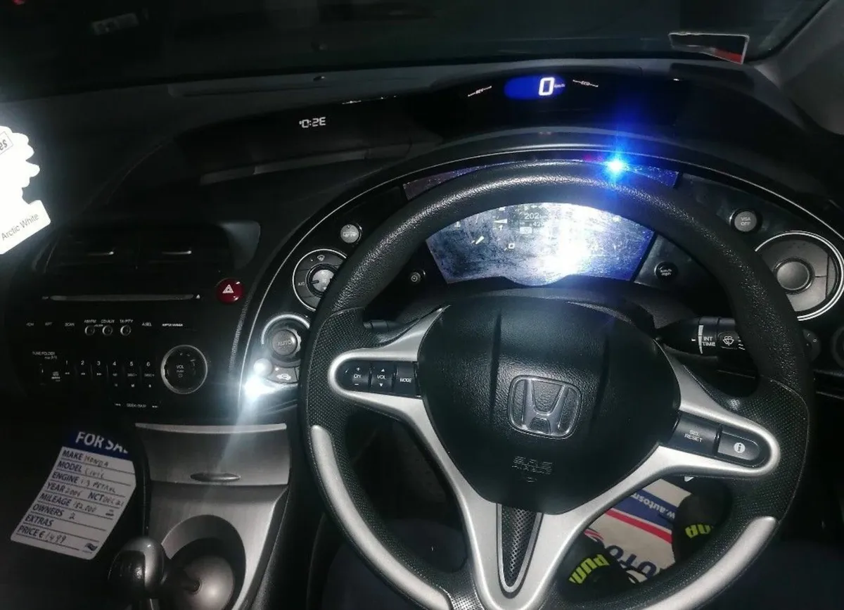 Honda Civic 2006 - Image 2