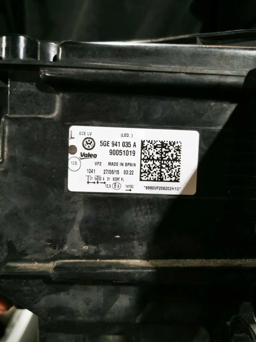 VW Golf MK7 GTE LED headlight 5GE941035A - Image 2