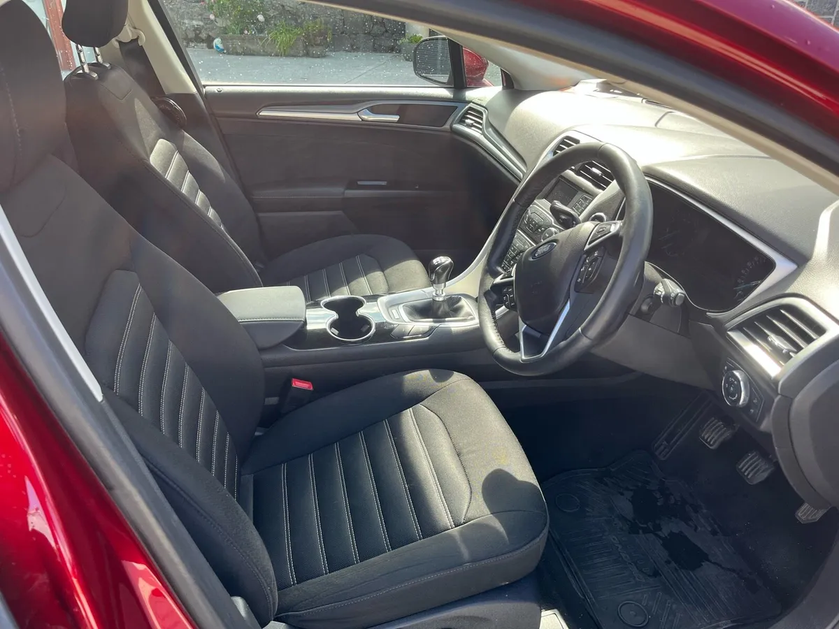 Ford Mondeo - Image 4