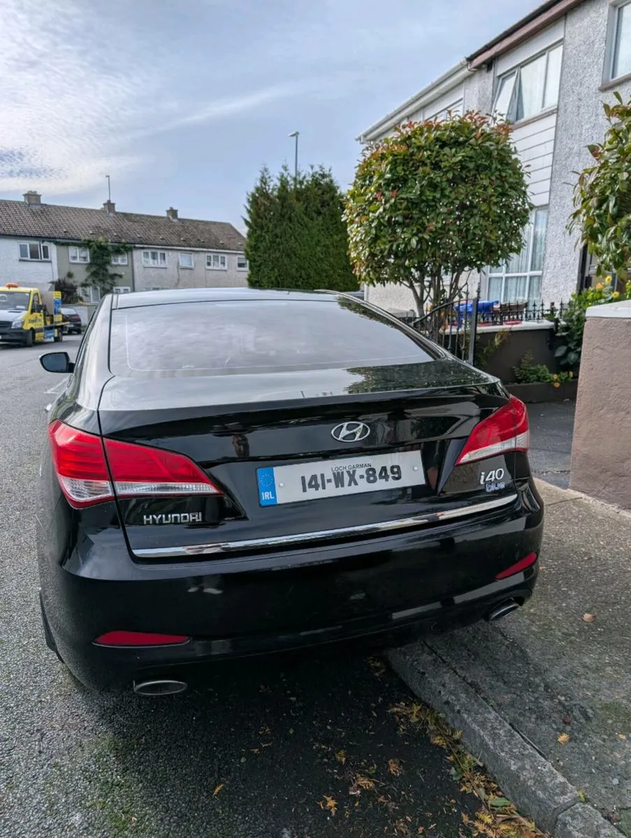 2014 Hyundai i40 (Blue) Saloon - Image 2