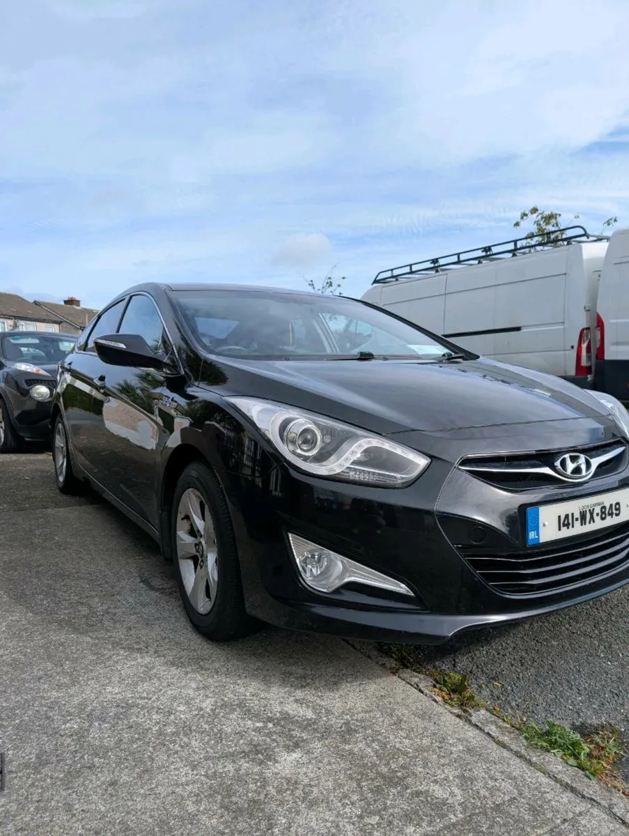 2014 Hyundai i40 (Blue) Saloon - Image 3