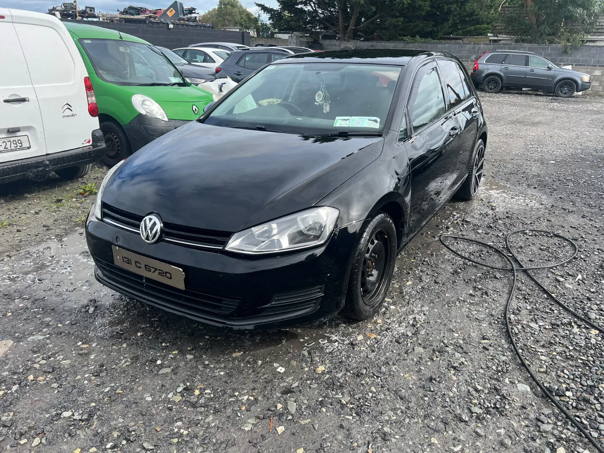 2013 Vw Golf 1.6 Diesel Driving - Image 3