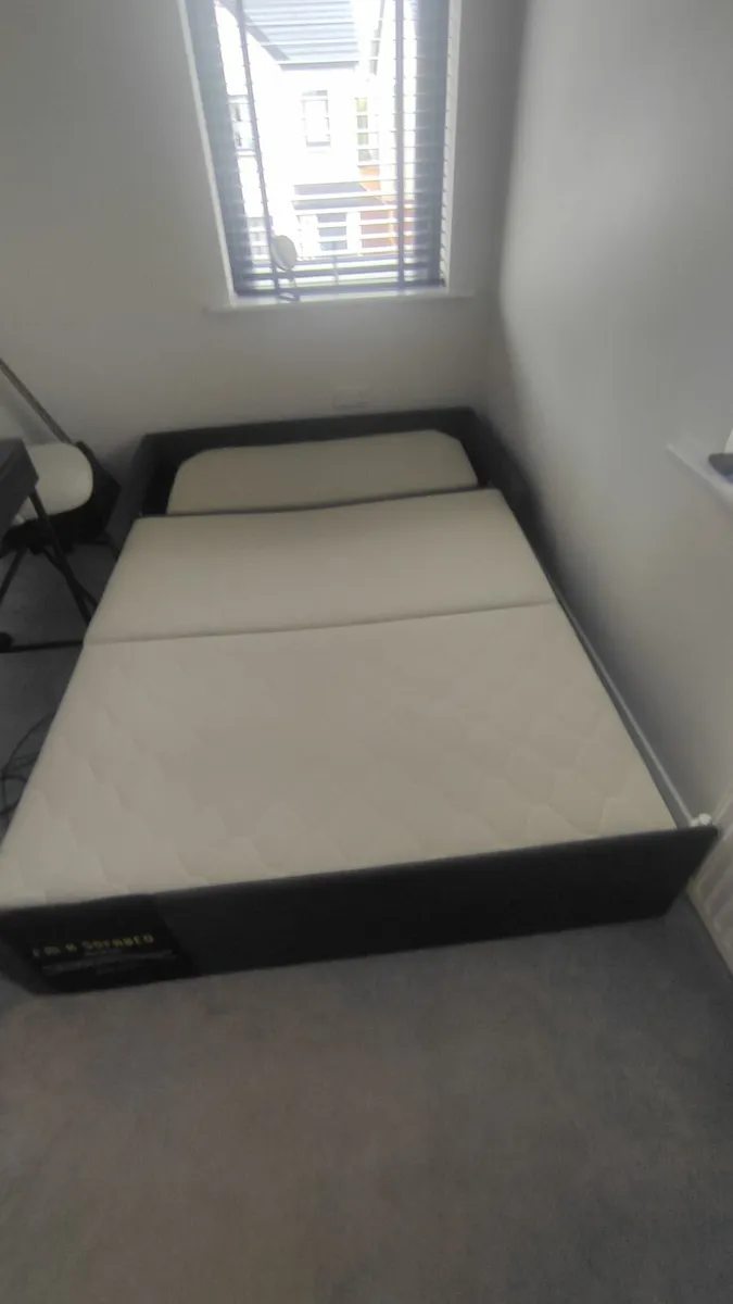 Sofa bed - Image 1