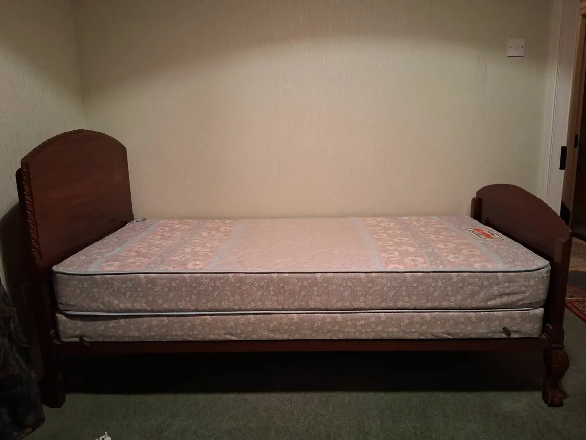 Beds - Image 2