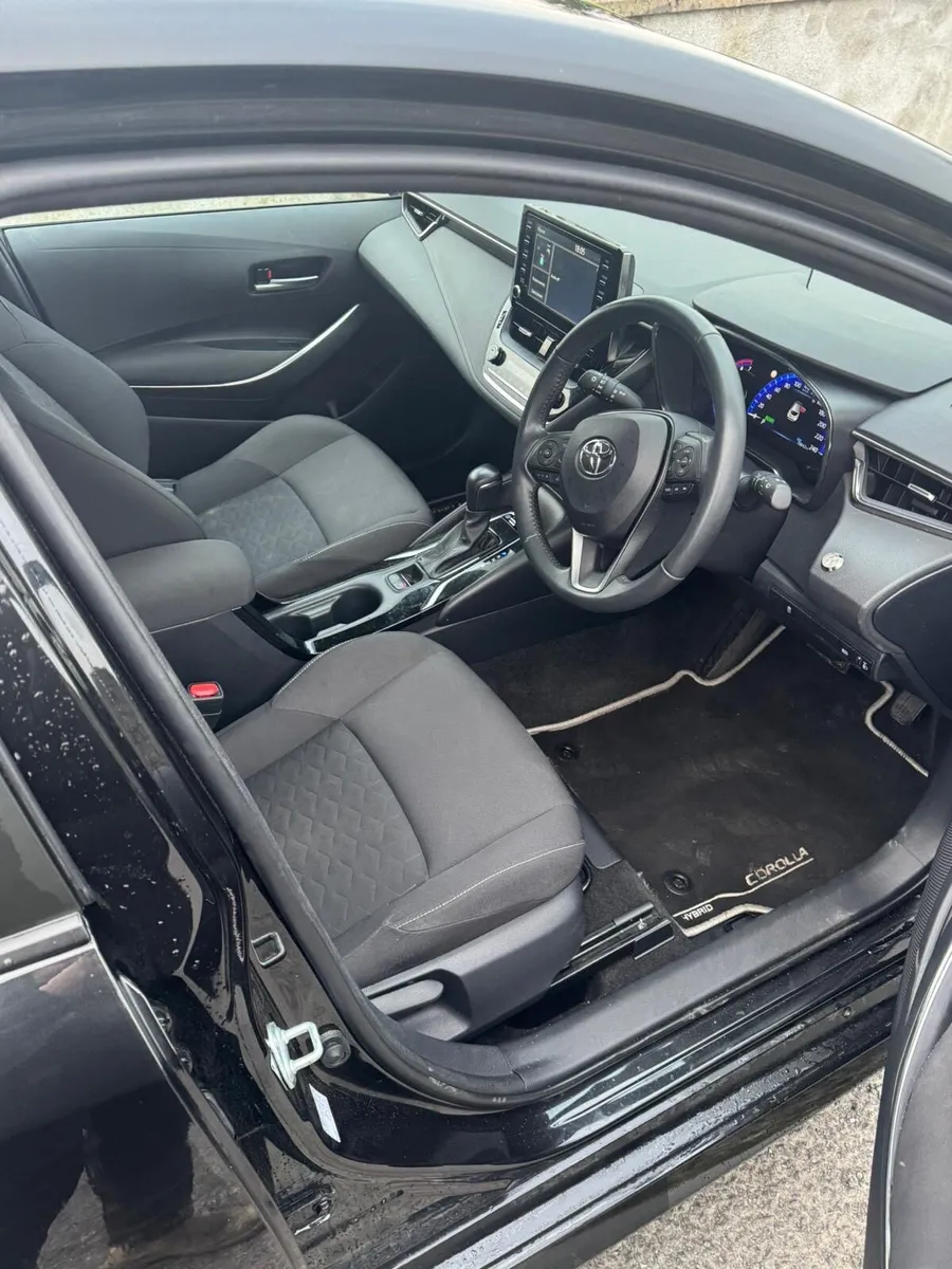 2023 Toyota Corolla hybrid - Image 4