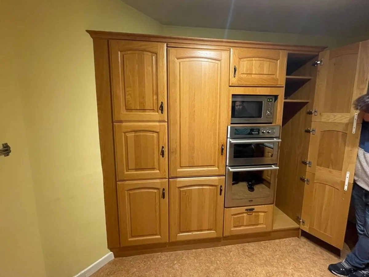 Solid Oak Kitchen with Appliances - Image 2