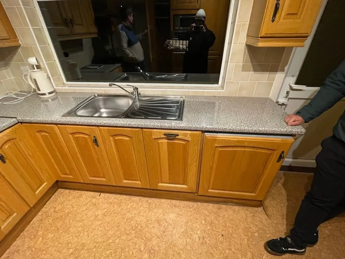 Solid Oak Kitchen with Appliances - Image 4