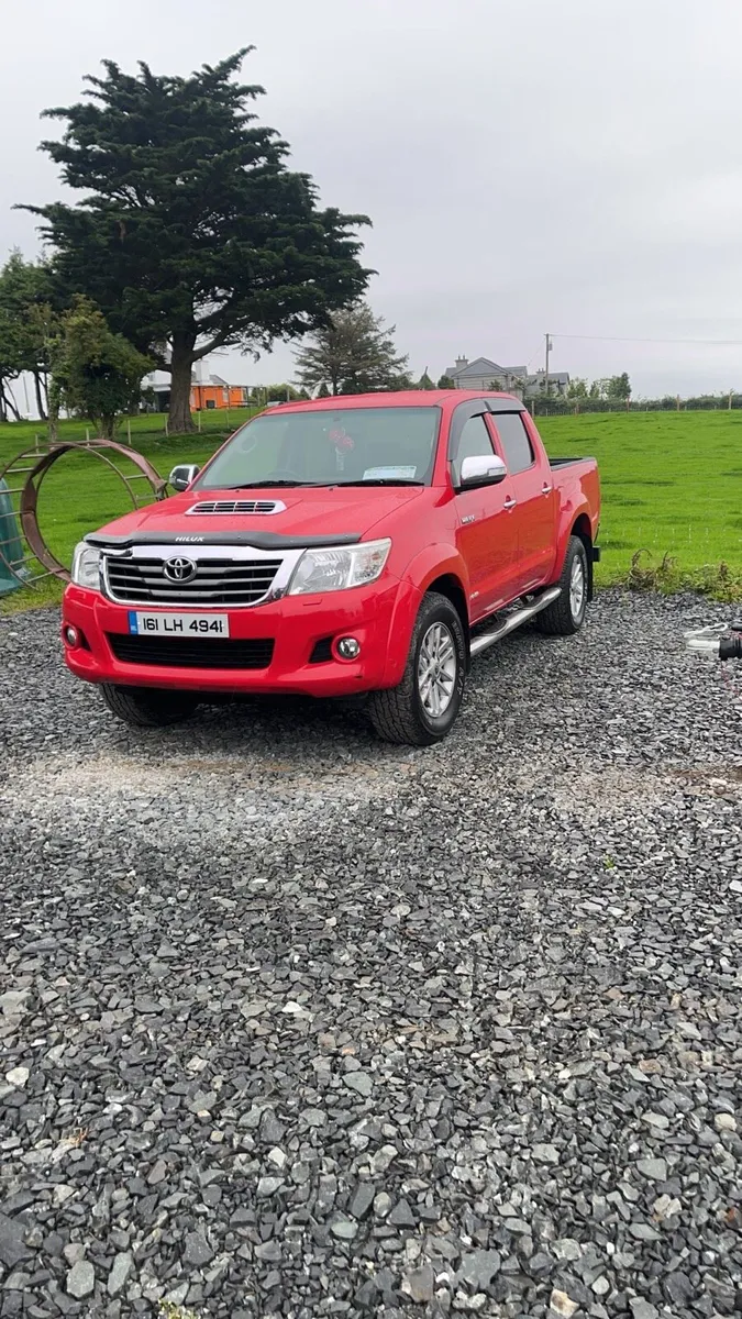 Toyota Hilux - Image 1