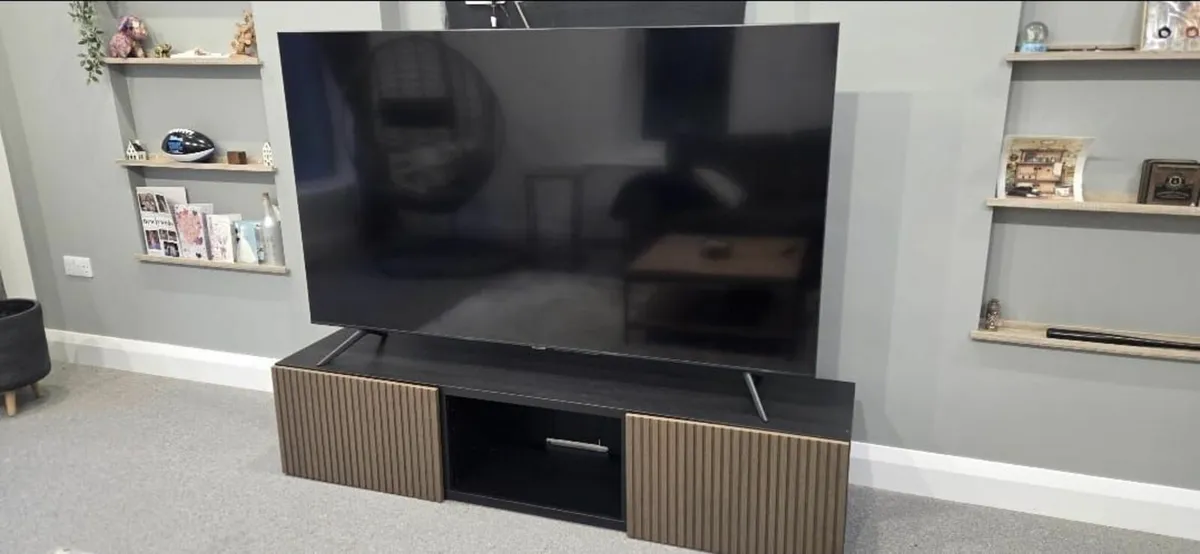 TV Unit - Image 4