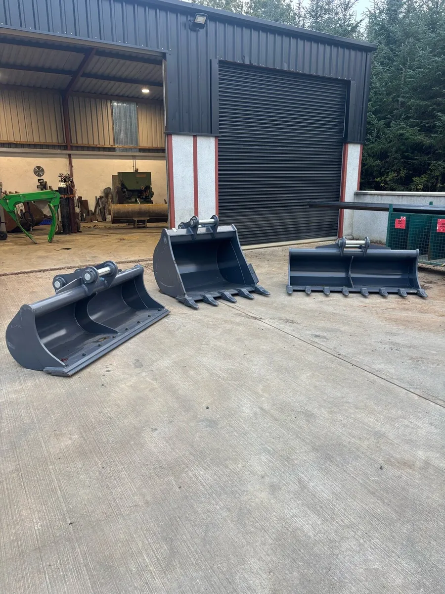 Buckets - Image 1