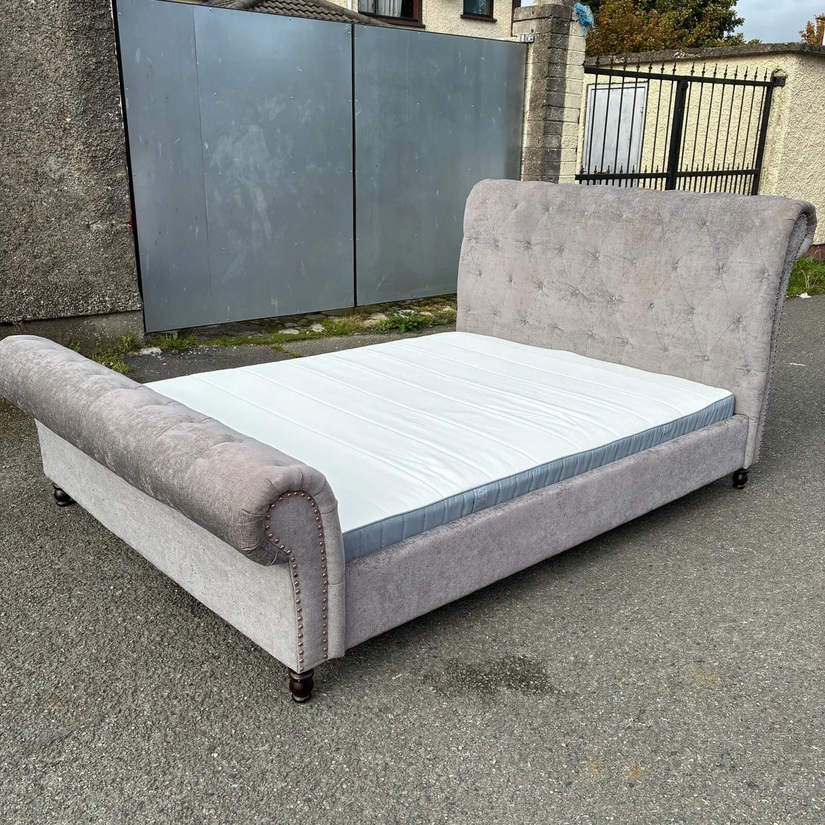 5ft King Sleigh Bed Frame & Mattress - Image 4