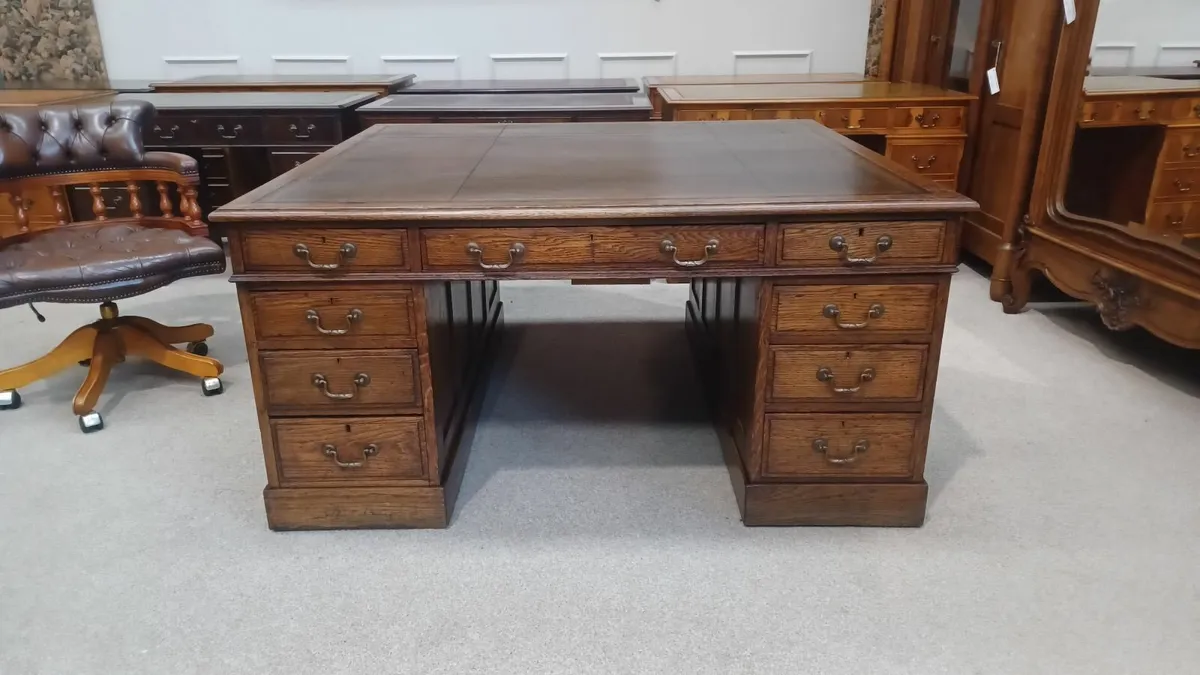 Solid Oak Desk 153 x 137 - Image 3