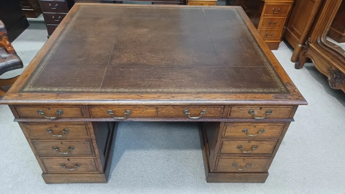 Solid Oak Desk 153 x 137 - Image 4