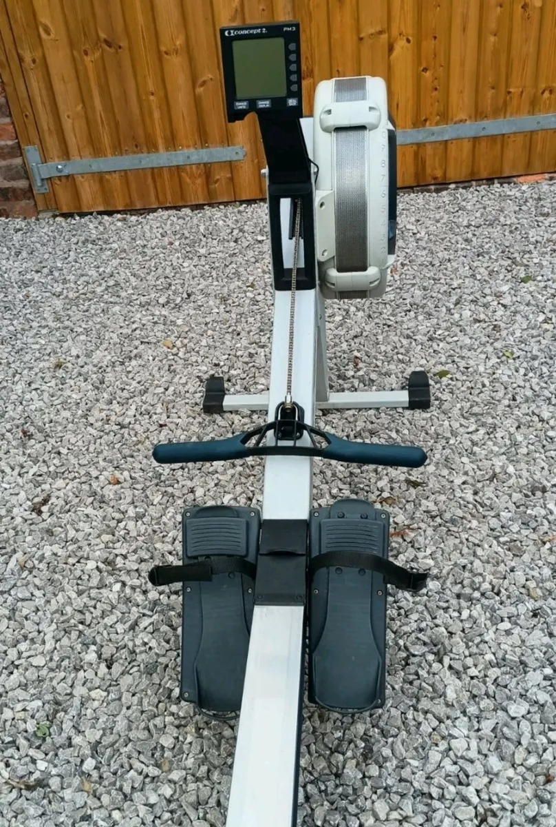 Concept 2 rowing machine - Image 1