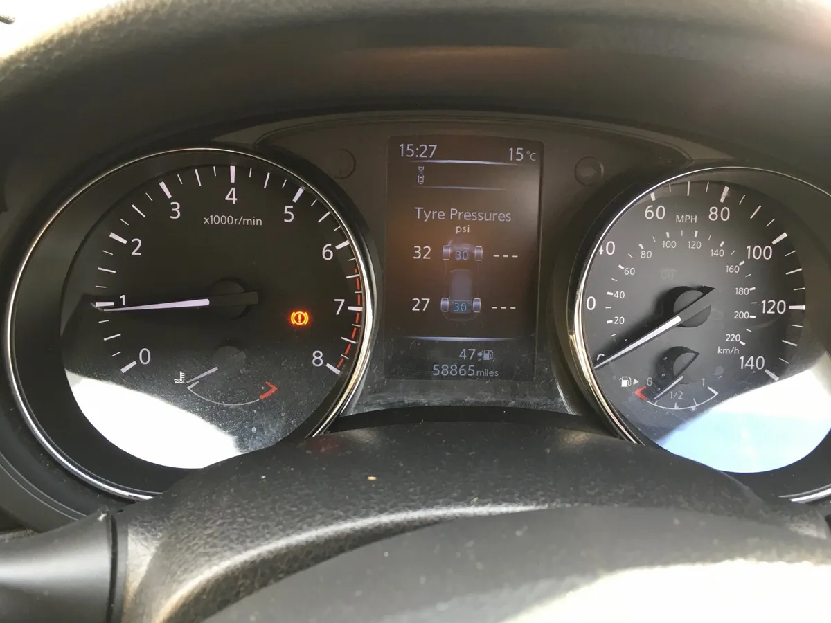Nissan Pulsar 2015 - Image 2