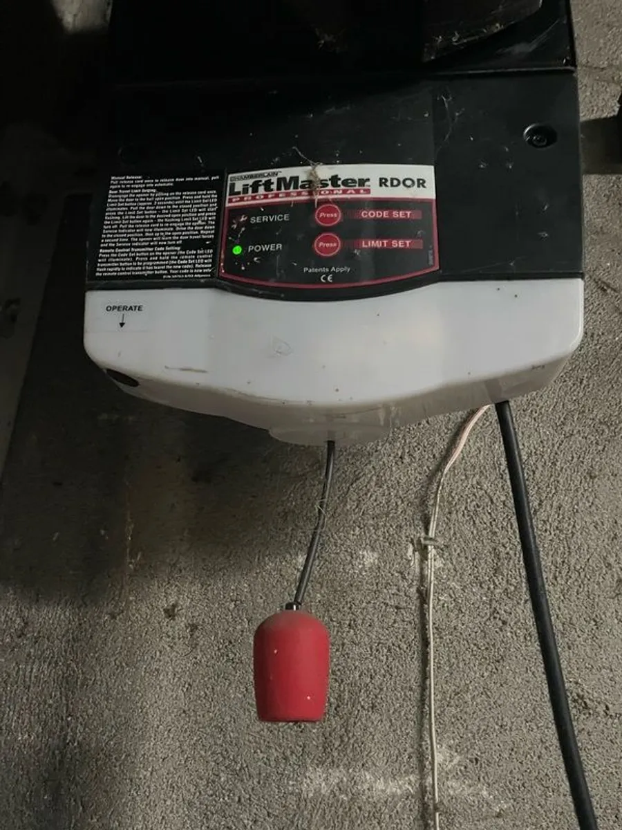 Electric Roller Garage Door - LiftMaster Motor - Image 4