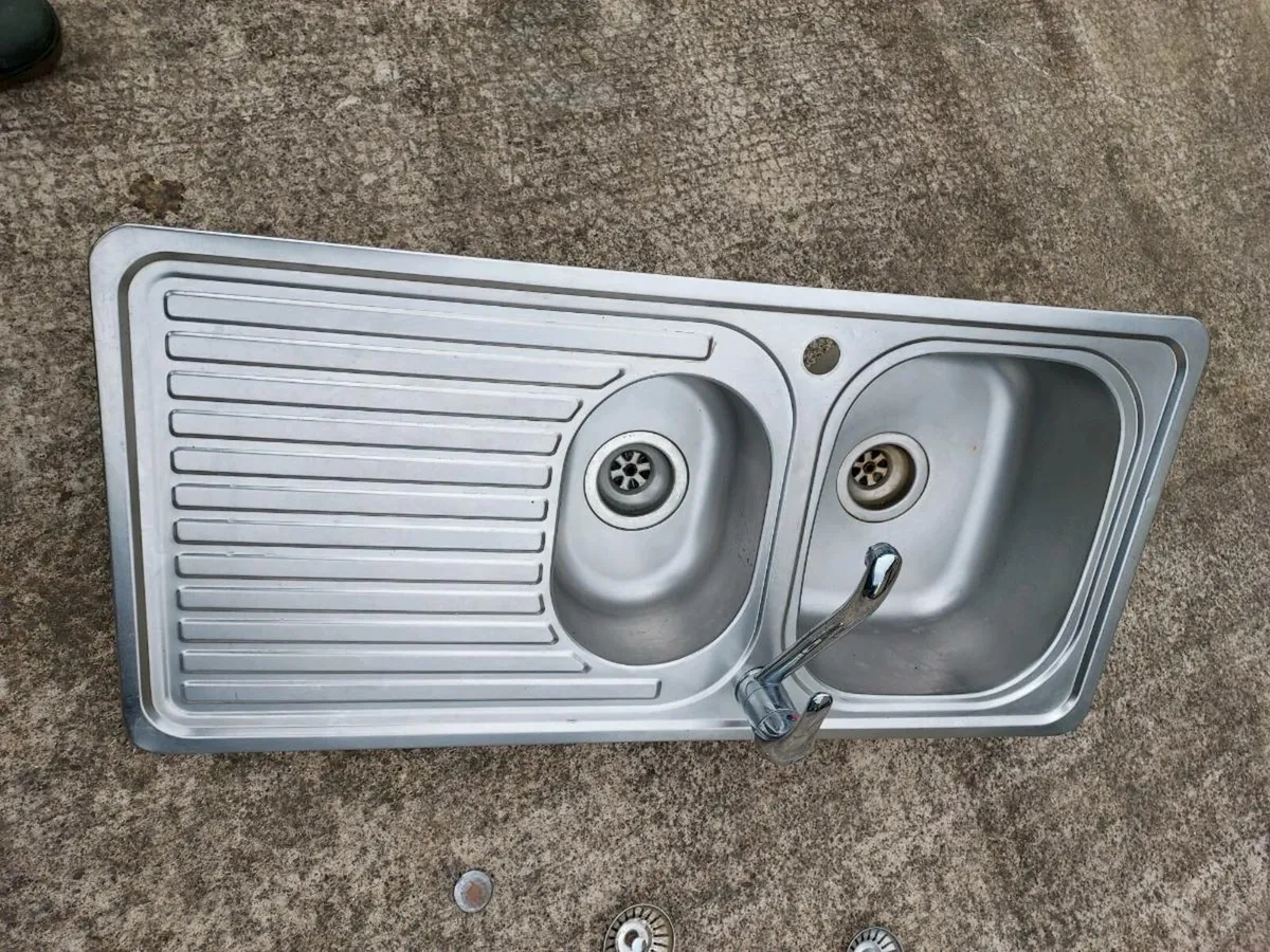 Kitchen sink - Image 2