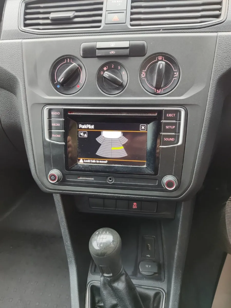 Vw Caddy 192 2.0 Tdi Long Base Low km Vat 23 % in - Image 4