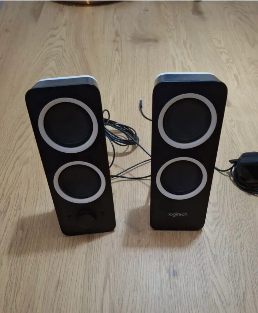 Logitech z200 speakers - Image 1