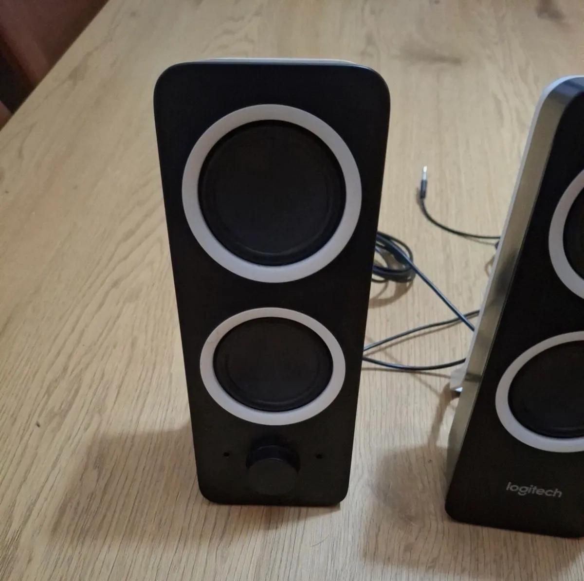 Logitech z200 speakers - Image 3