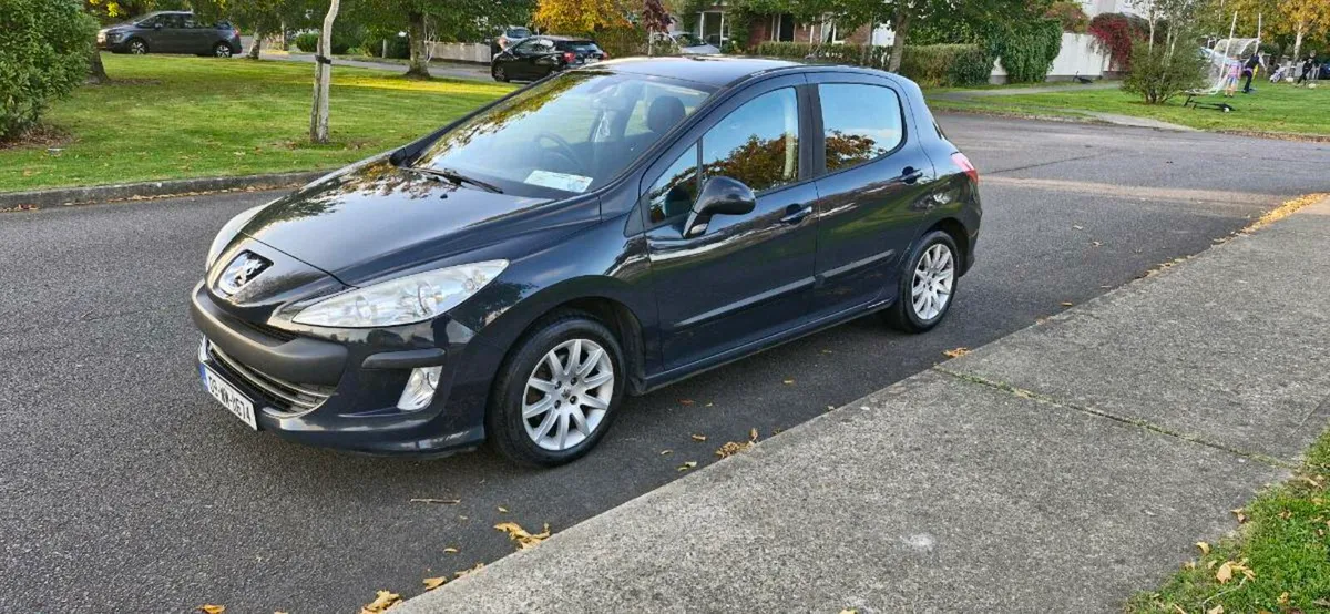 Peugeot 308 - Image 2