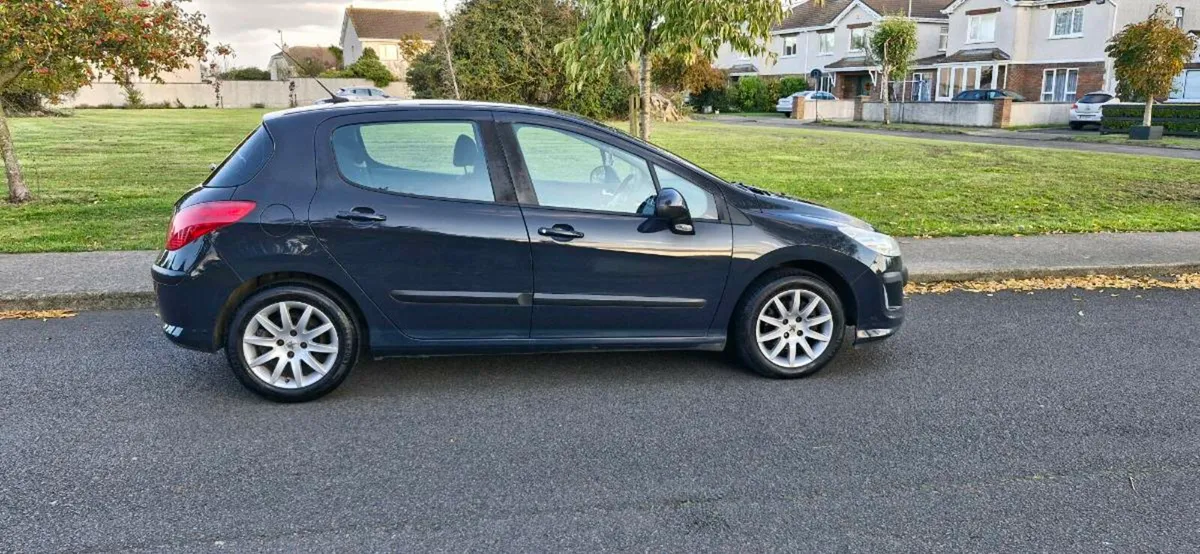 Peugeot 308 - Image 4