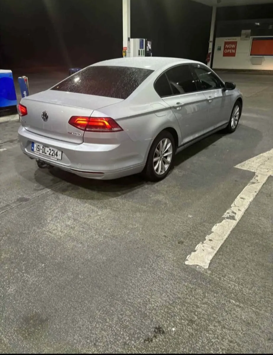 Volkswagon passat 2015 - Image 4