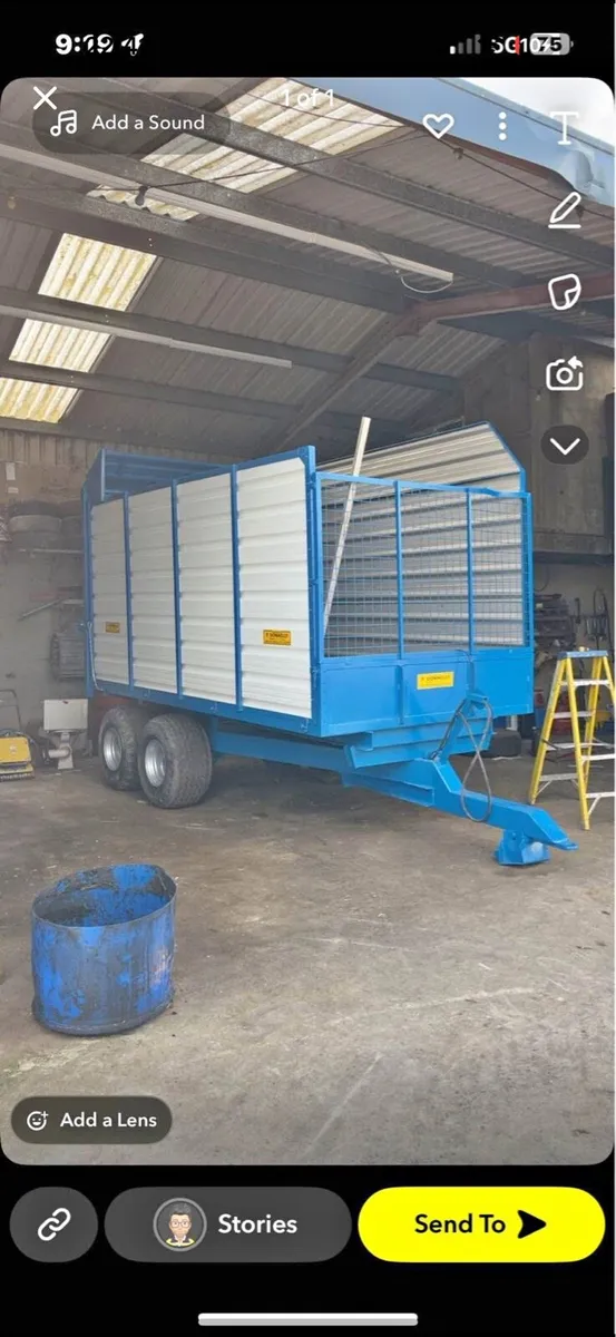 Silage trailer