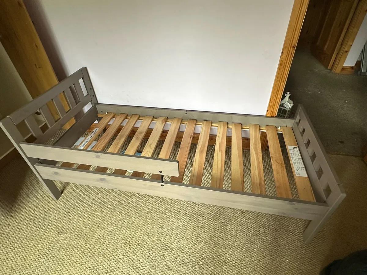 Kids bed - Image 1