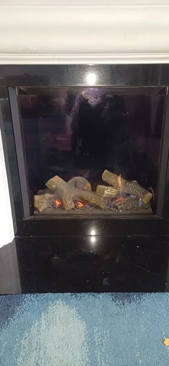 Gazco gas fire and fire place - Image 2