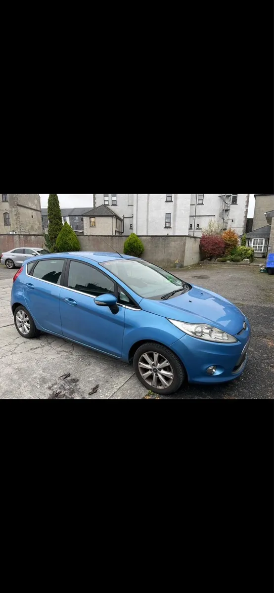 Ford Fiesta Zetec - 1.4 TDCI 68BHP 5DR - Image 1