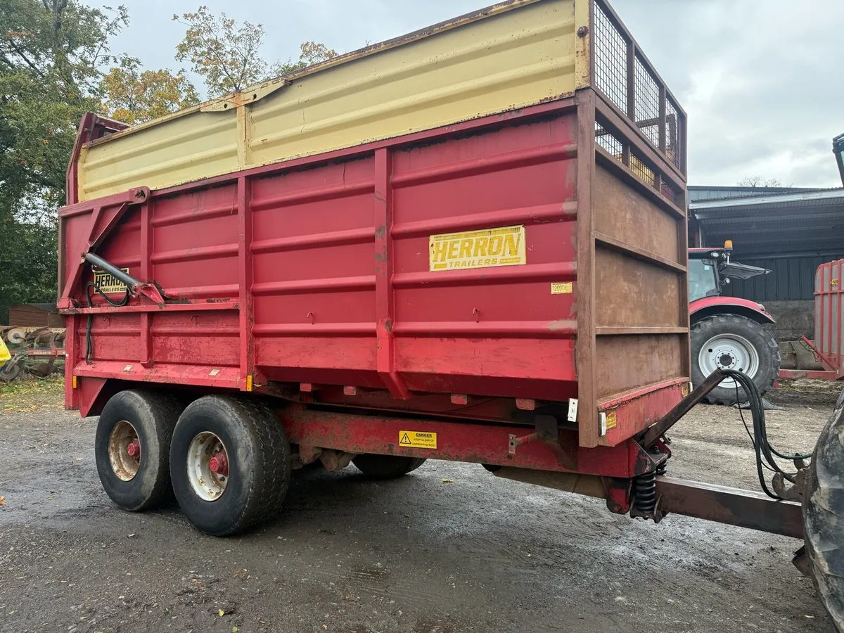 Herron silage trailer - Image 4