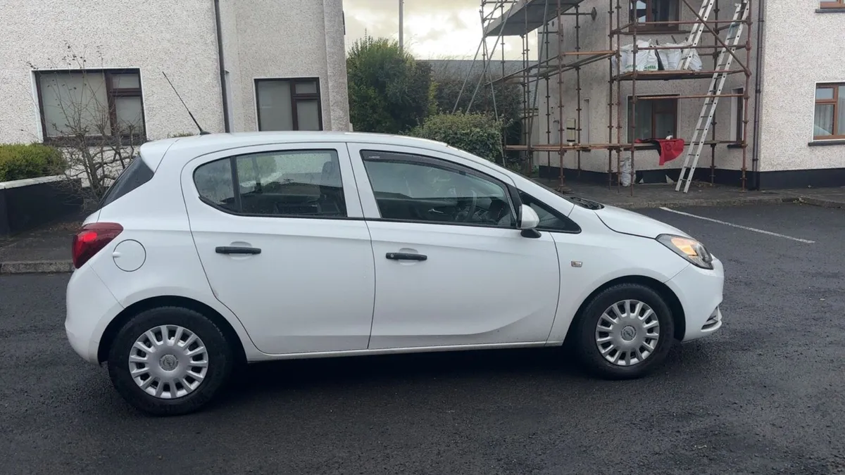 2017 Opel Corsa 1.4Petrol NCT 04,27 Tax 02,26 - Image 3