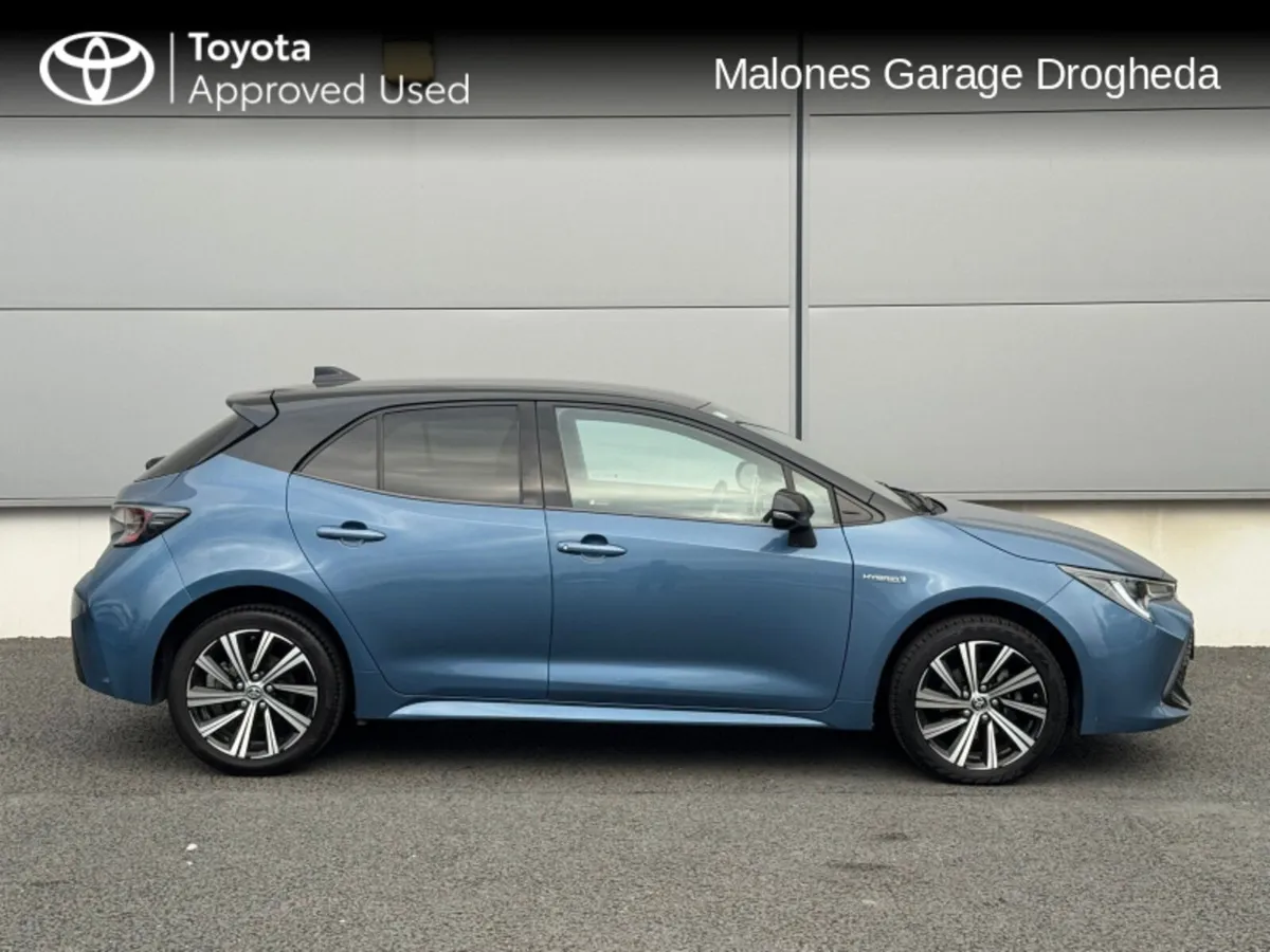 Toyota Corolla 1.8 Hybrid Luna Sport Call Now 041 - Image 3