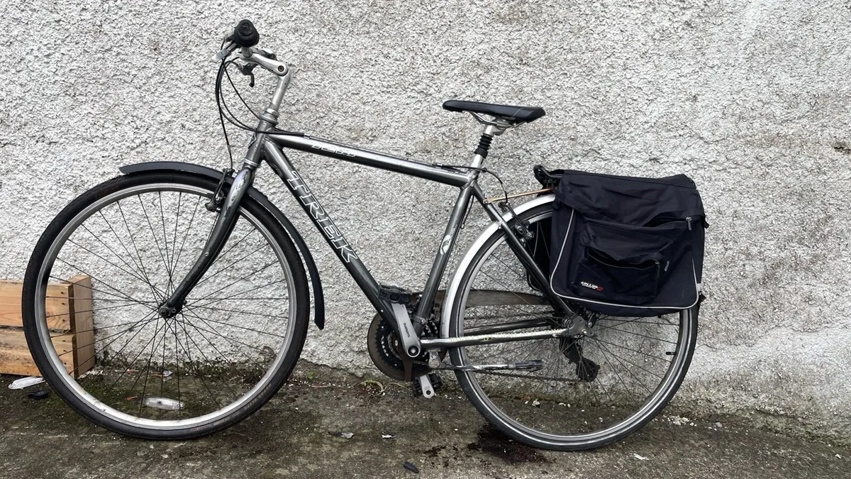 Trek hybrid Bike - Image 1