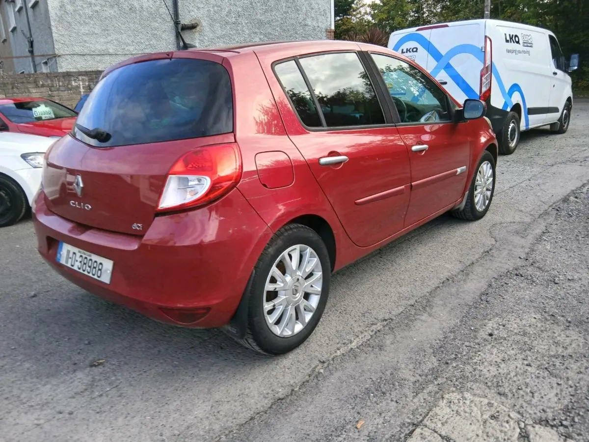 2011 RENAULT CLIO 1.5 DIESEL NCT 1/25 TAX 2/26 - Image 2