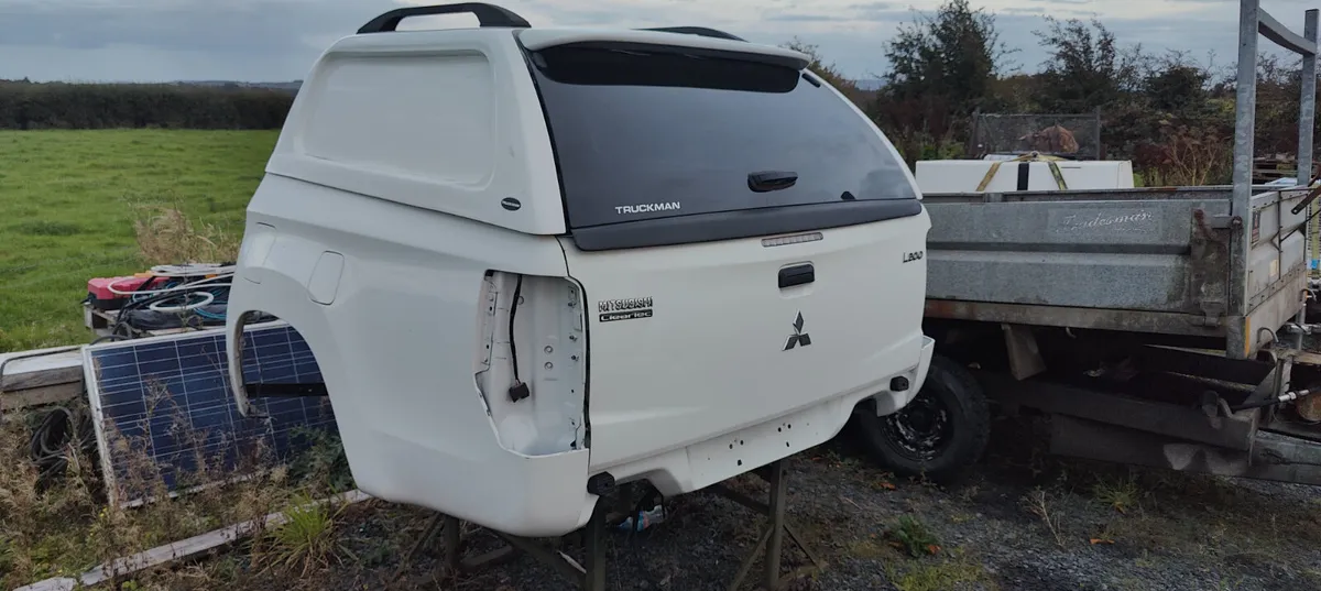 Mitsubishi L200 tub and canopy - Image 4