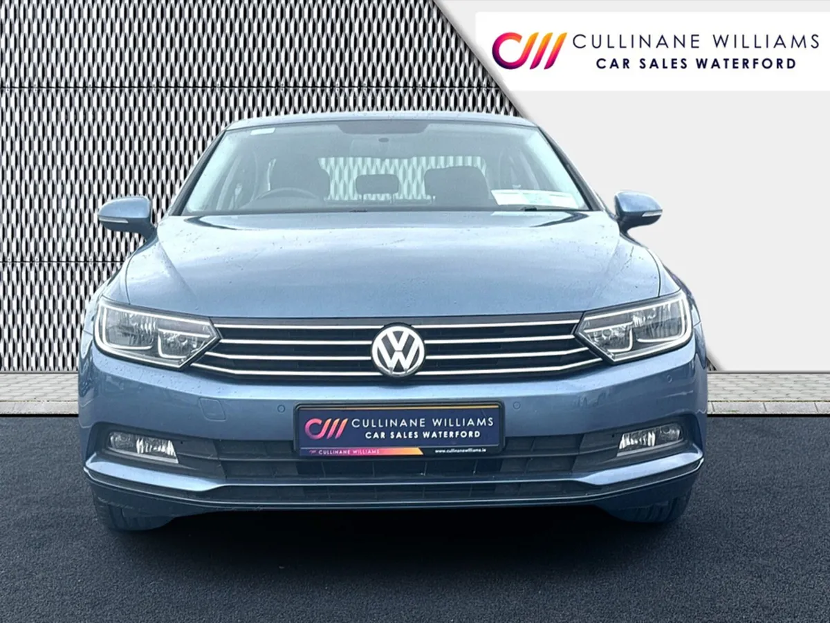 Volkswagen Passat 2017 TRENDLINE 1.6 TDI 120BHP SA - Image 3