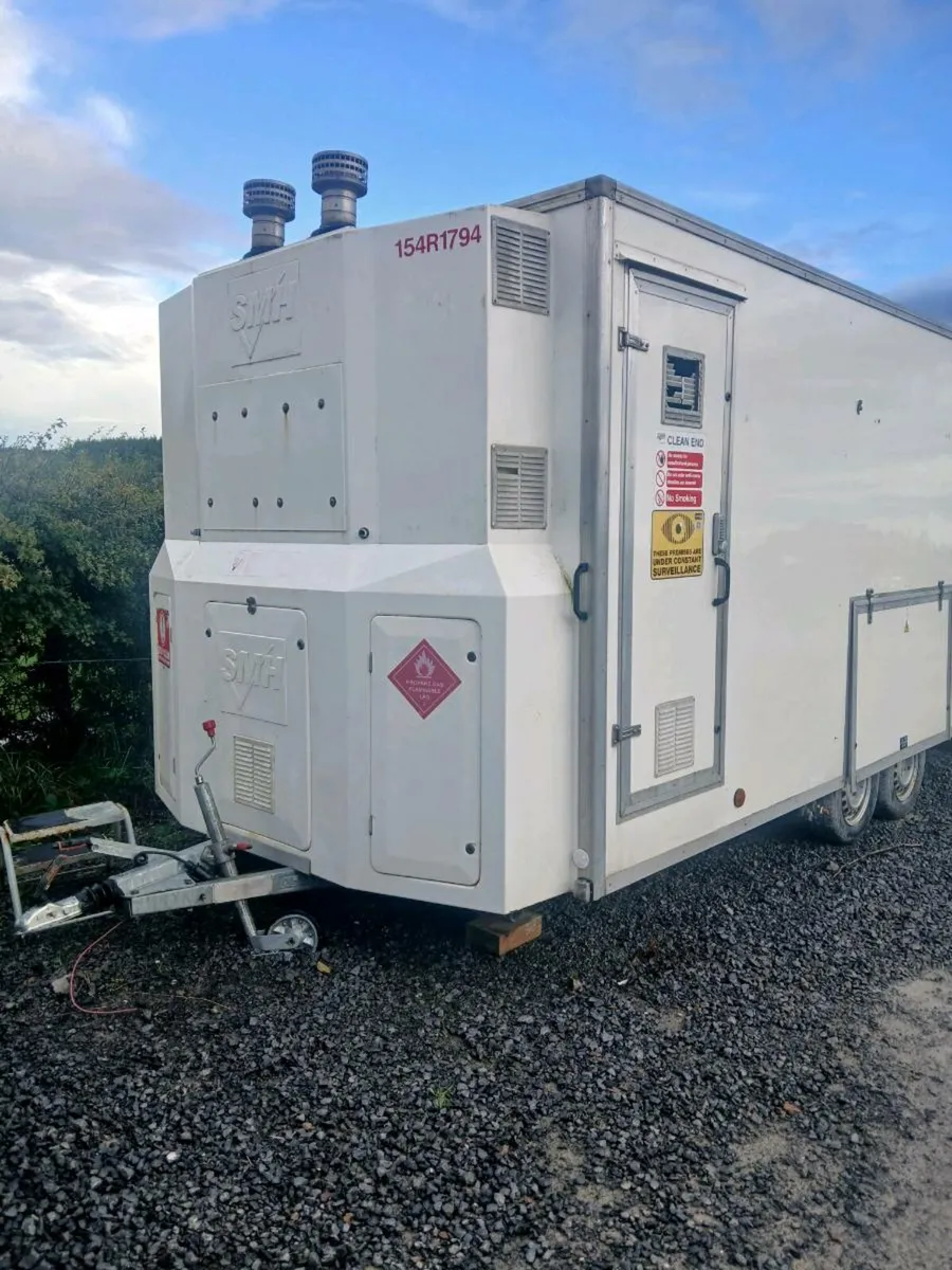 Shower unit - Image 1