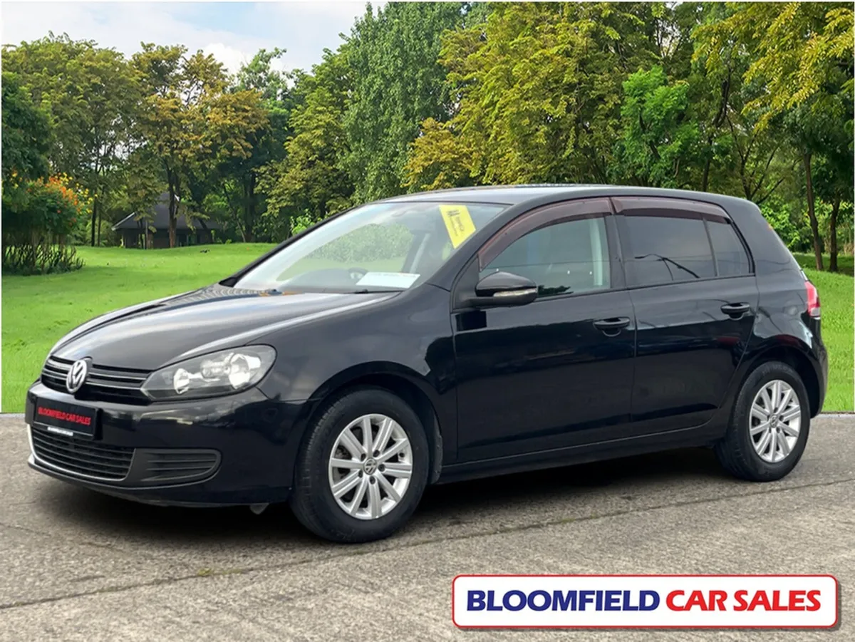 Volkswagen Golf 1.2TSI , AUTO // PRISTINE - Image 3
